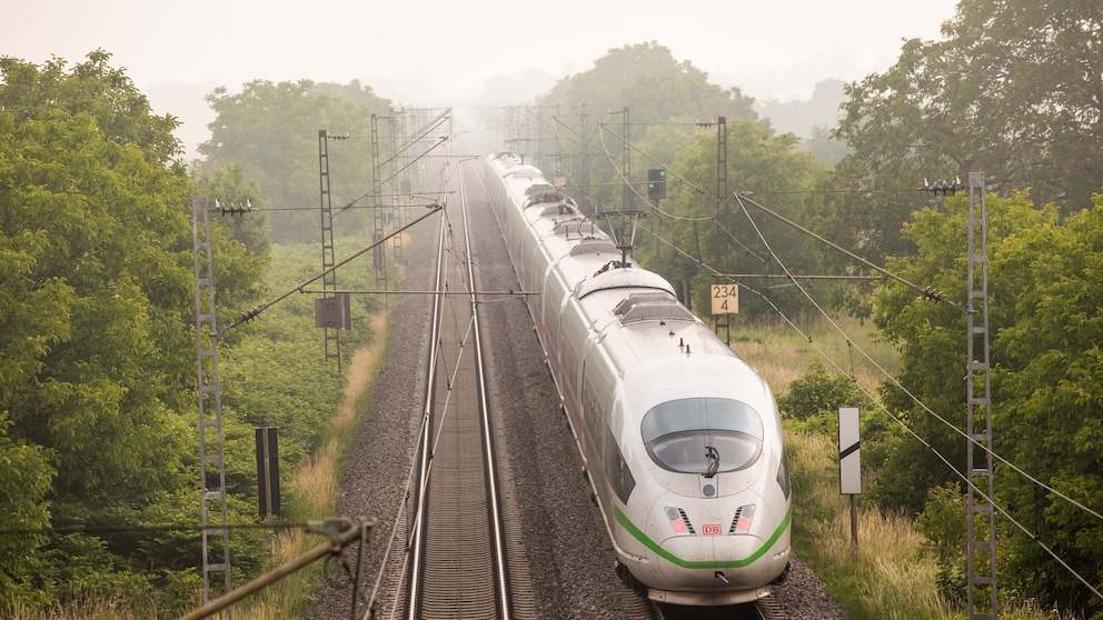 Das Sommerticket gilt auch in den ICEs der Deutschen Bahn