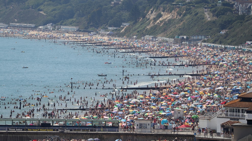 Der Strand von Bournemouth ist voll – obwohl noch immer die Corona-Abstandsregeln gelten