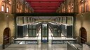 Eindrucksvoller Kontrast: Der Supercomputer in der Kirche