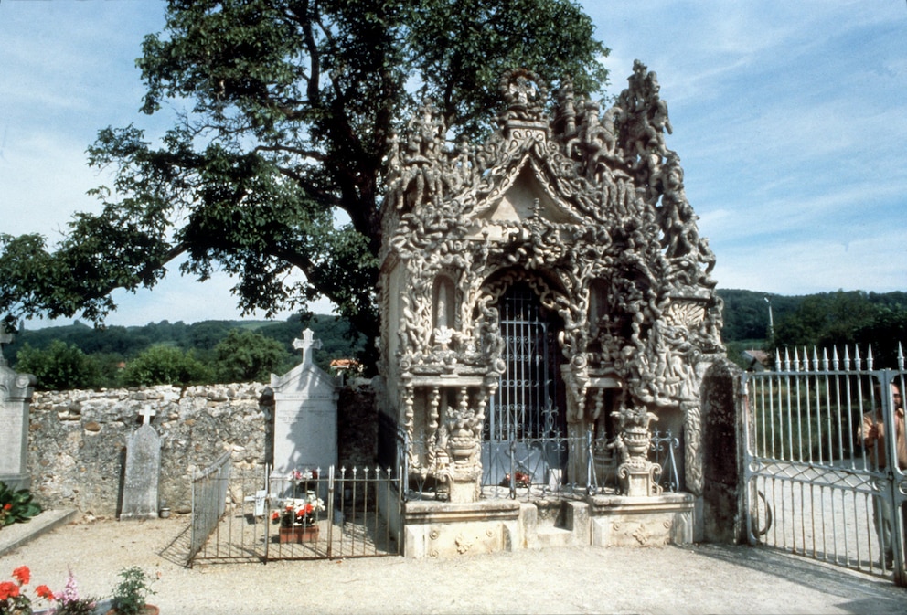 Für den Bau seines eigenen Mausoleums benötigte Cheval 12 Jahre