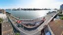 China: Inmitten dieses Highways steht ein Wohnhaus