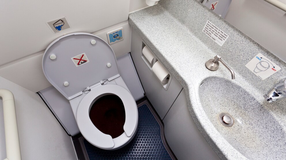 Flugzeug-Toilette