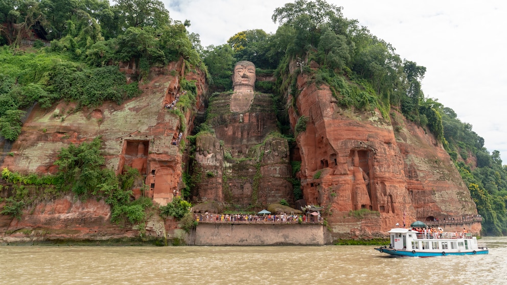 Buddha von Leshan