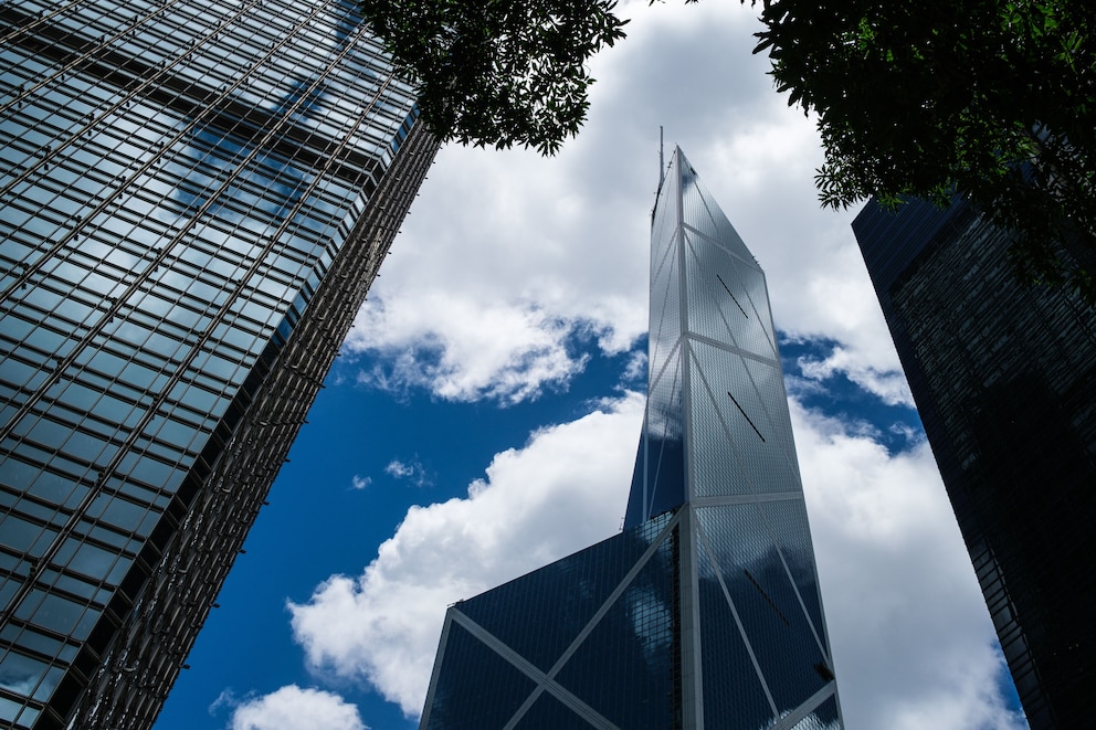 Die Bank of China residiert in einem modernen Gebäude, das leider gar nicht der Feng-Shui-Lehre entspricht