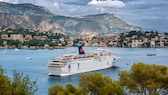 Die MS „Holiday“ im Hafen von Nizza