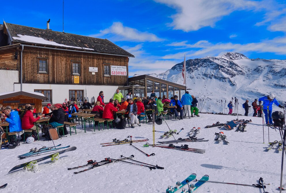 Eine volle Skihütte