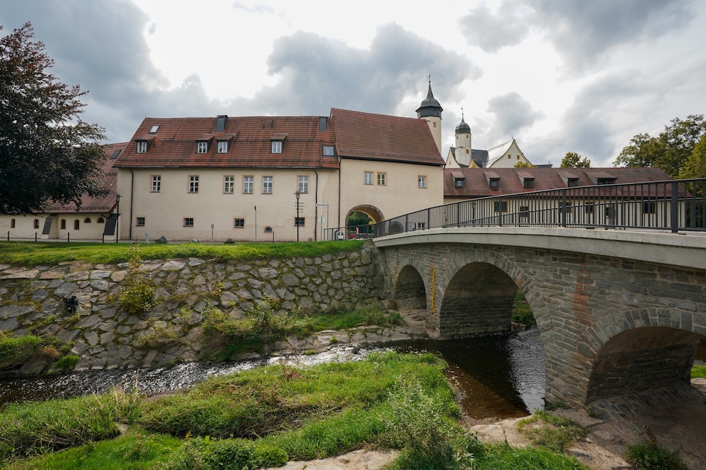  Das Wasserschloss Klaffenbach an der Würschnitz nahe Chemnitz