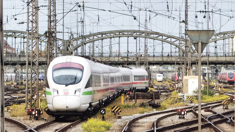Bahn Weihnachten Corona
