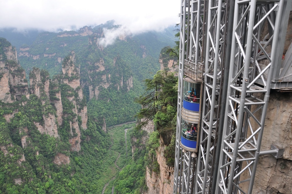 Bailong Elevator