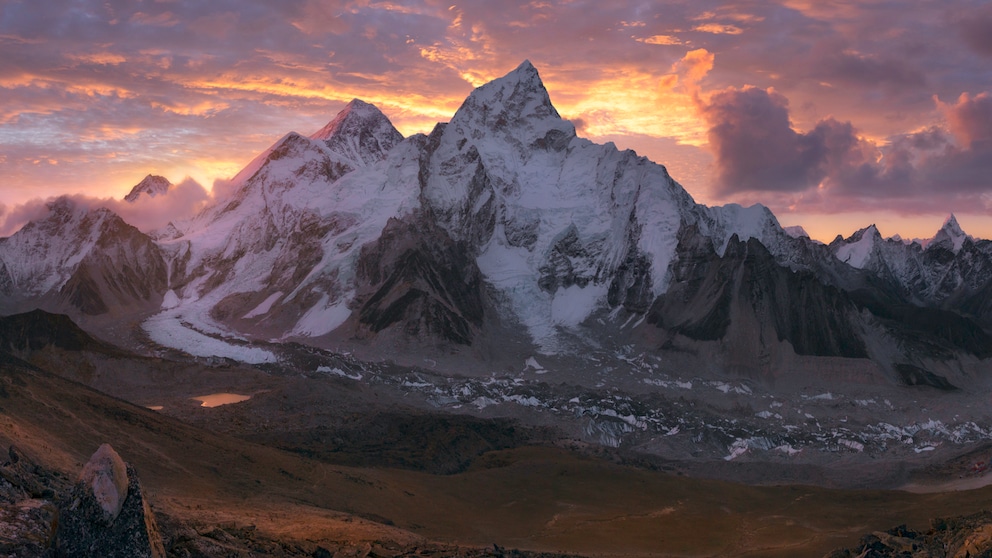 Mount Everest
