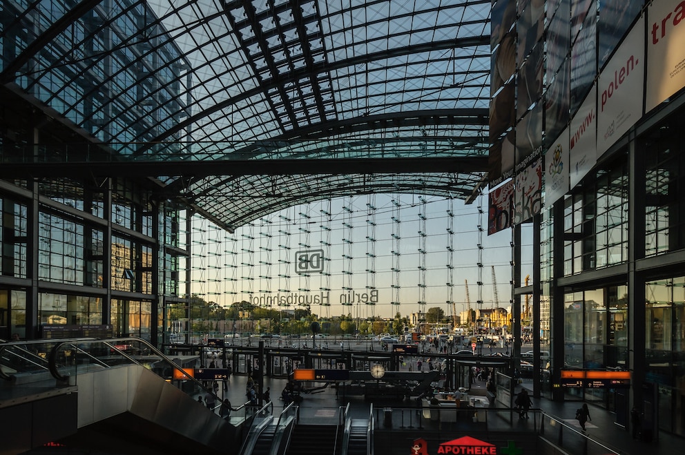 Vom Berliner Hauptbahnhof ist es nur ein Katzensprung bis zum Regierungsviertel