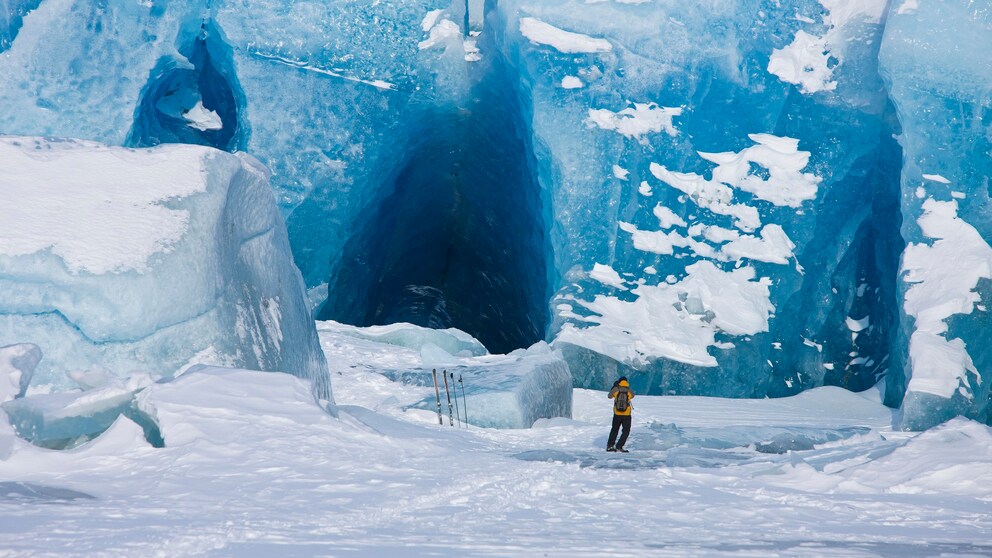 Mendenhall Ice Caves, Alaska, USA