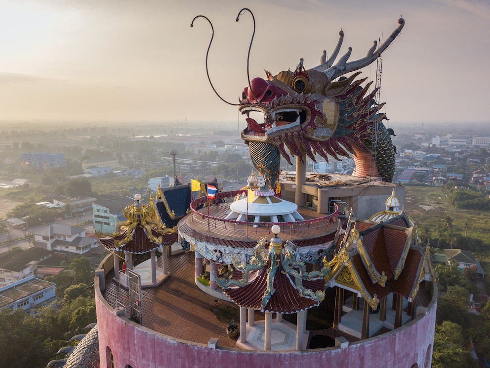 Wat Samphran