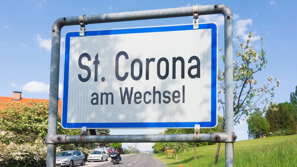 Ortsschild von Corona am Wechsel