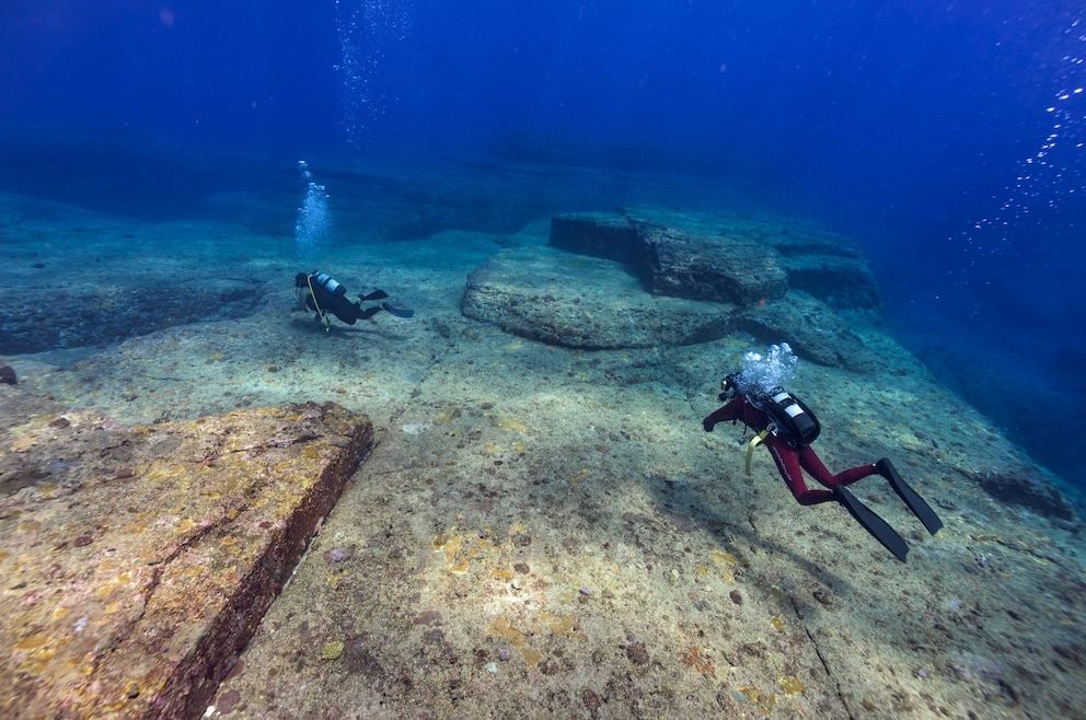 Yonaguni Monument