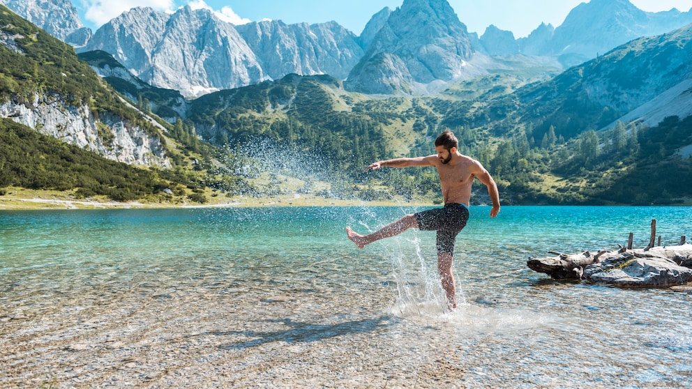 Sommerurlaub, Mann in Tirol