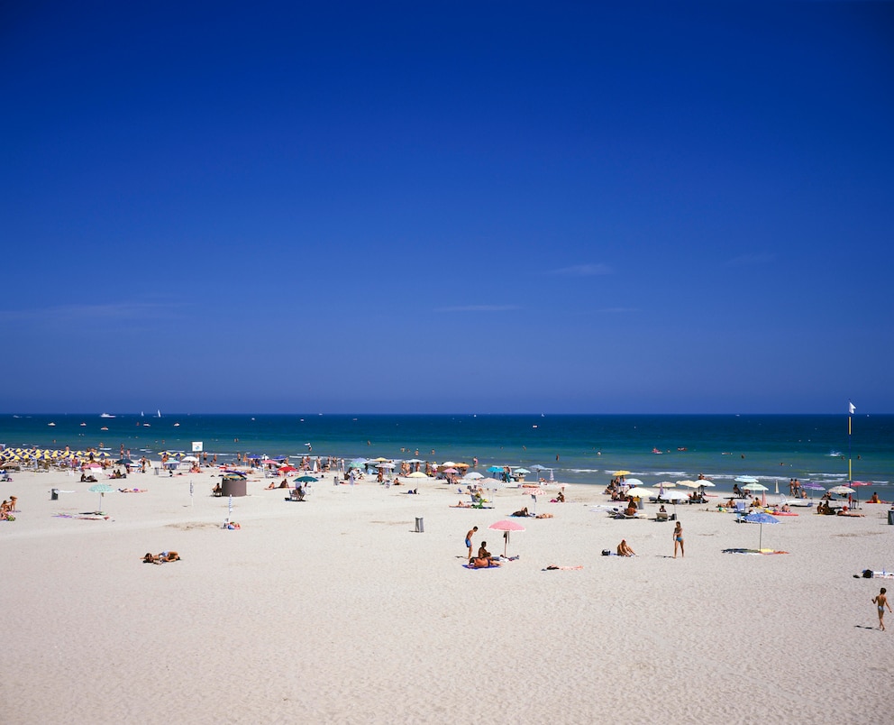 Der Strand in Cervia ist nicht nur bei Einheimischen, sondern auch bei Touristen beliebt