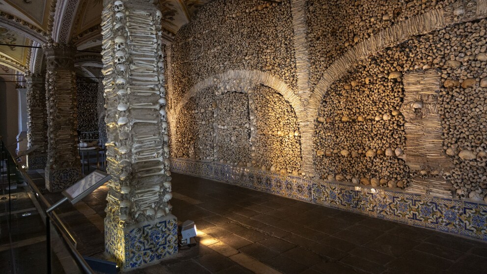 Capela dos Ossos