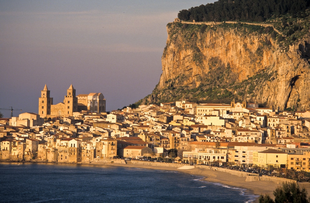 Der Strand von Cefalù