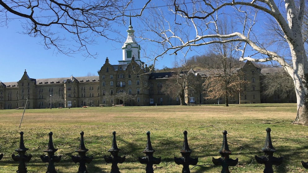 Trans-Allegheny Lunatic Asylum