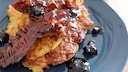 Mit Speck und Preiselbeeren schmeckt Raggmunk besonders gut