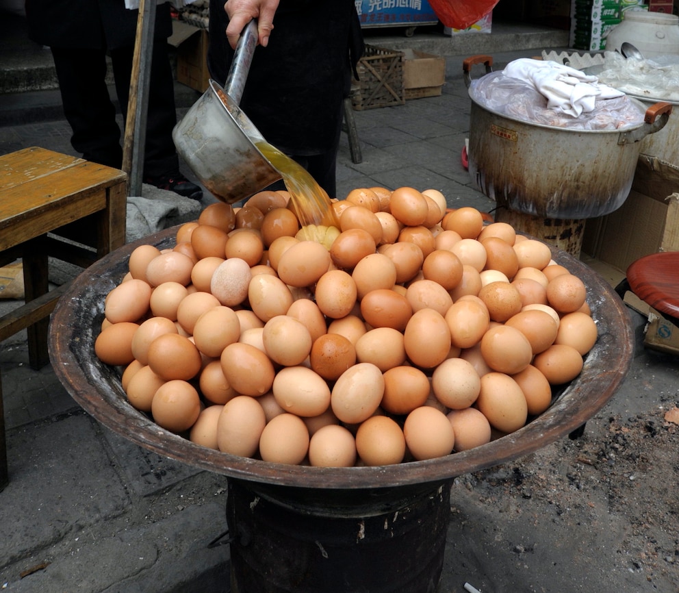 Tong Zi Dan: Diese Eier werden in Menschen-Urin gekocht- TRAVELBOOK