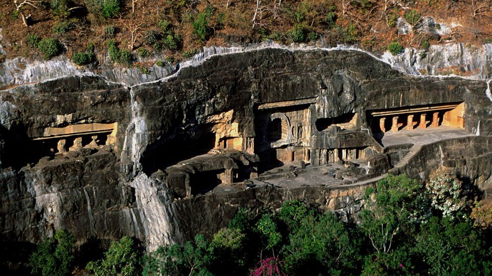 Höhlen von Ajanta