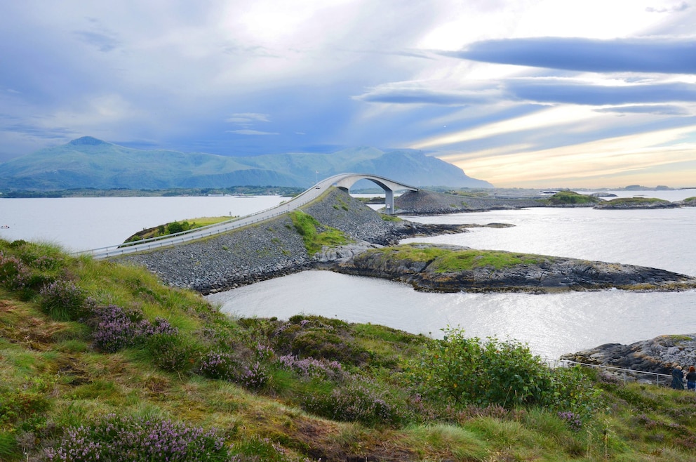 Storseisund-Bruecke an der norwegischen Atlantikstrasse