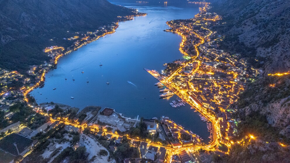 Die Bucht von Kotor in Montenegro ist ein Muss auf jeder Reiseroute durch den Balkan