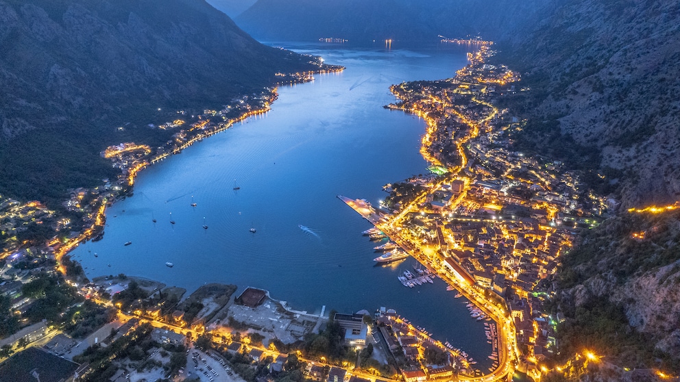 Die Bucht von Kotor in Montenegro ist ein Muss auf jeder Reiseroute durch den Balkan