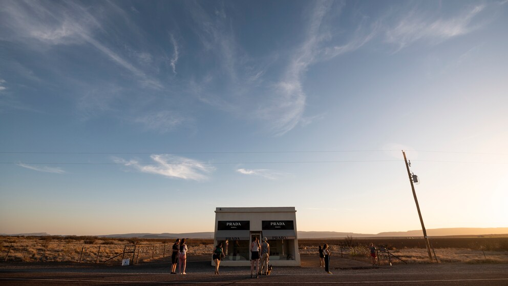 Neue Kunstinstallation in der Wüste von Texas: Der Prade Marfa Store