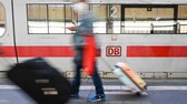 Bahnfahren könnte so angenehm sein – wenn nicht andere Fahrgäste mit ihrem Verhalten gehörig nerven würden