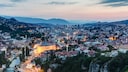 Bosnien und Herzegowina liegt am Balkan und daher gar nicht so weit von Deutschland entfernt. Wir kennen die besten Tipps für die Hauptstadt Sarajevo.