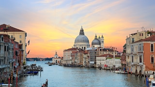 Wer in Venedig einmal mit der Gondel fahren möchte, sollte bei den Touren-Anbietern genau hinschauen