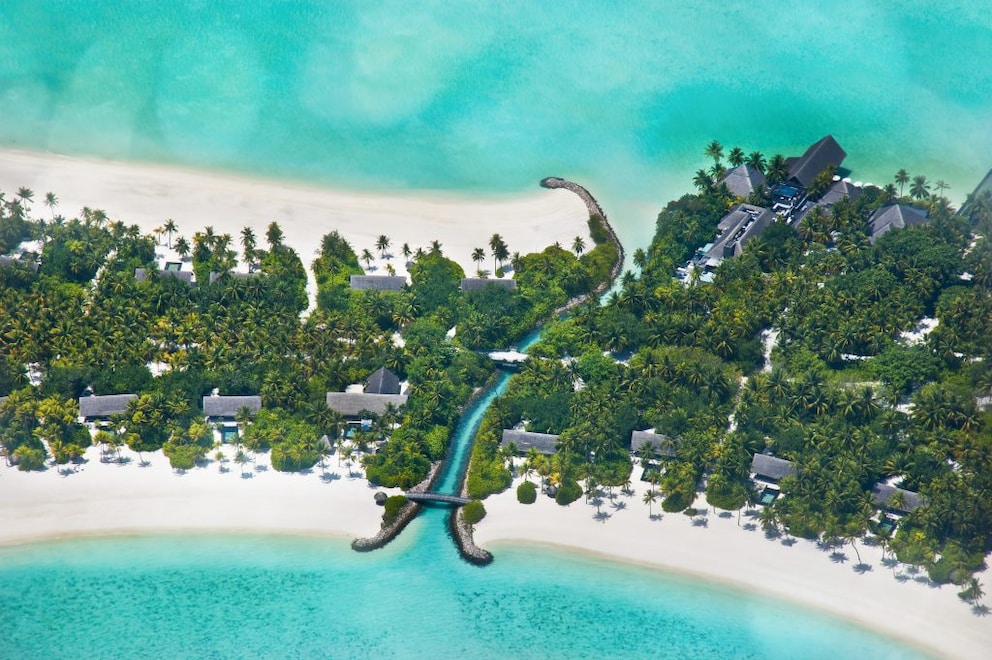 Many hotels in the Maldives offer direct beach access–it's cheaper to stay in guesthouses