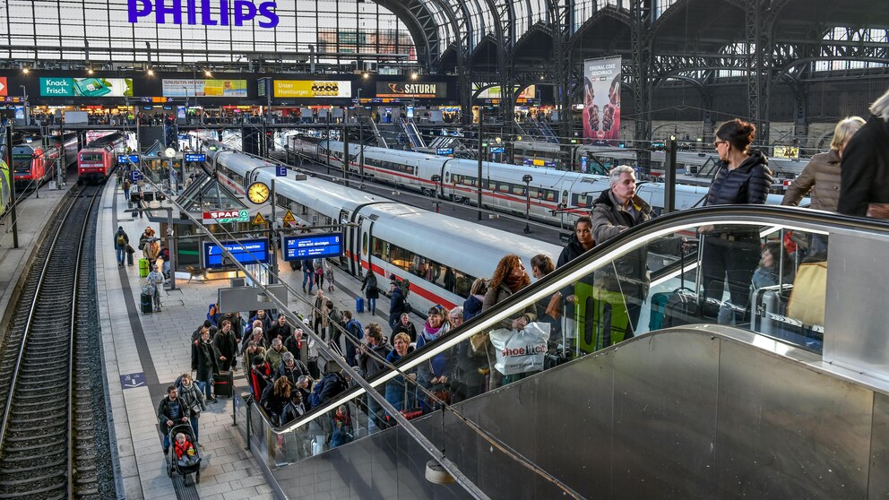 Bahn Ostern
