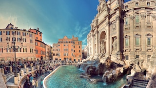 Der Trevi-Brunnen gehört zu den beliebtesten Sehenswürdigkeiten und Treffpunkten in Rom