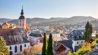 Reisetipps Baden-Baden: Blick auf die Stadt vom alten Schloss