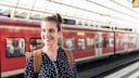 Frau hat Zugstolz