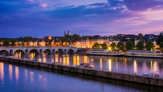 Maastricht bei Sonnenuntergang