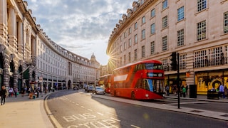 London's Straßen sind nicht nur bekannt für ihre knallroten Busse, sondern auch für die Vielfältigkeit der Läden, Cafes und Restaurants welche an jeder Ecke zu finden sind!