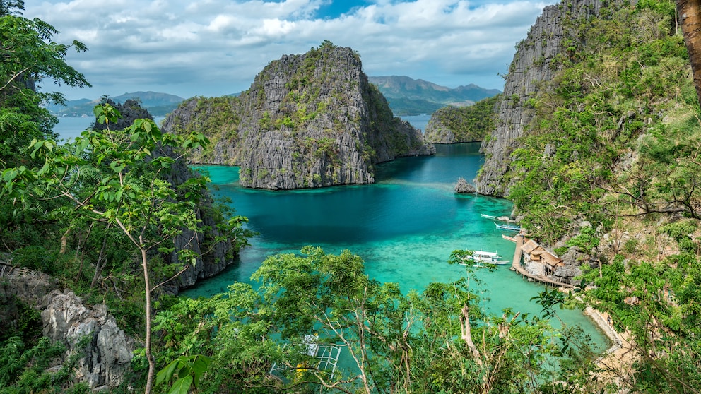 Blick auf eine Lagune auf der Philippinischen Insel Palawan