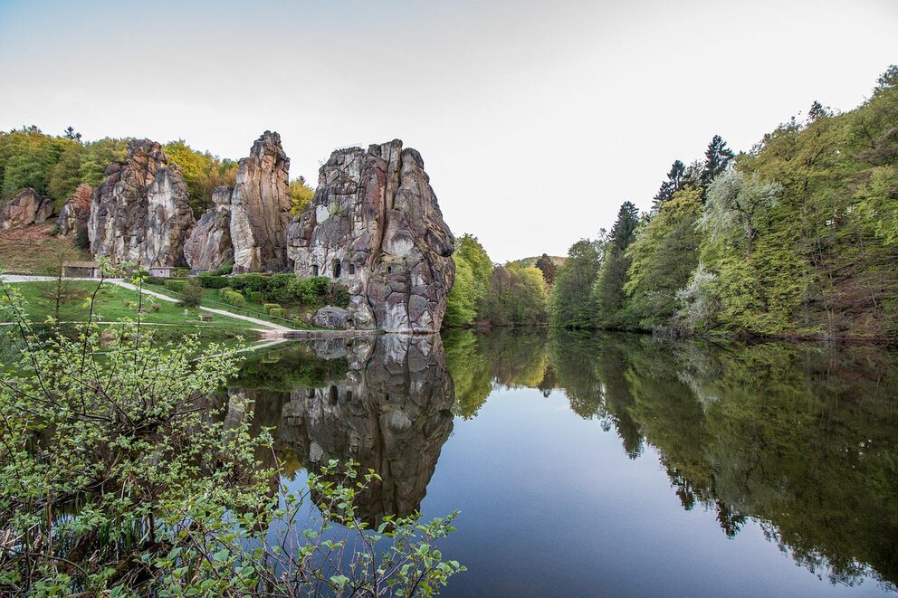 Die Externsteine sind eines der Highlights auf dem Hermannsweg