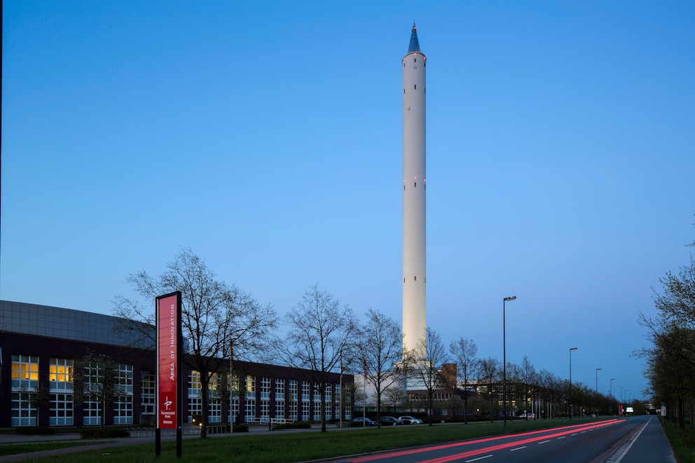 Der Fallturm in Bremen wird unter anderem für Experimente in der Schwerelosigkeit genutzt