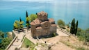 Die Kirche des Heiligen Johannes von Kaneo ist das Wahrzeichen der Stadt Ohrid