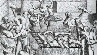 Diese Gravur von Theodor de Bry zeigt den Kannibalismus der Indigenen, wie er von Hans Staden beschrieben wird