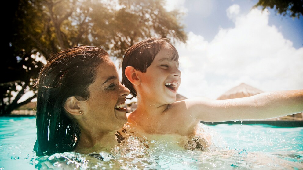 Mutter Sohn Familien-Urlaub