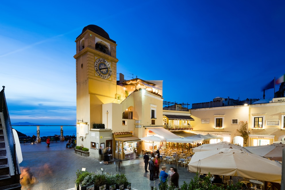 Piazza Umberto, Capri