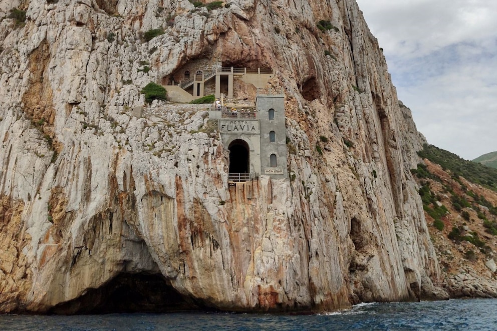 Porto Flavia, eine spannende Sehenswürdigkeit auf Sardinien