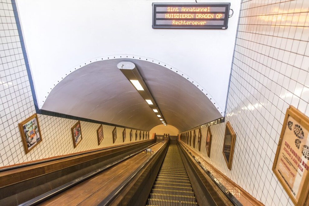 The Sint-Anna Tunnel, a pedestrian and cyclist tunnel, is 572 meters long
